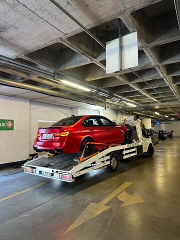 BMW M3 kapalı otopark oto kurtarma hizmeti — İstanbul