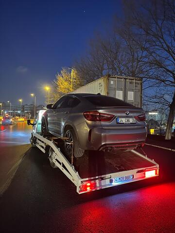 Rio Oto Kurtarma çekicisi ile gece BMW X6M taşıma — İstanbul